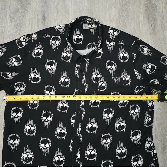 Men’s Social Collision Black Short Sleeve Shirt Size 3XL - Picture 7 of 9